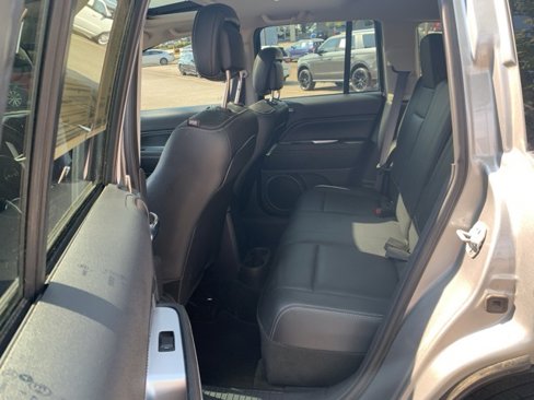 Used 2016 Jeep Compass High Altitude image 9