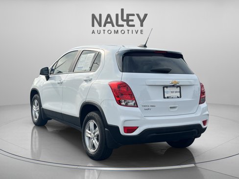 Used 2022 Chevrolet Trax LS w/ Tint and Cruise Package image 3