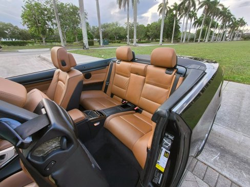 Used 2011 BMW 328i Convertible image 11