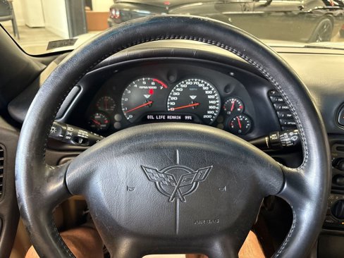 Used 2002 Chevrolet Corvette Coupe image 44