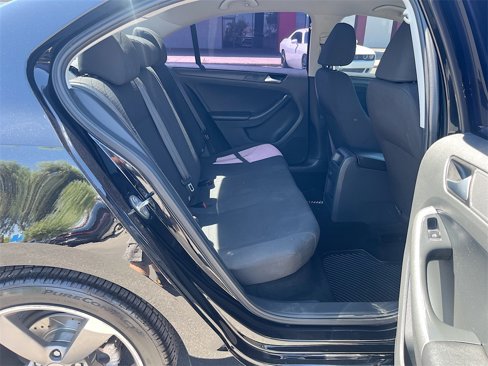 Used 2016 Volkswagen Jetta S image 24