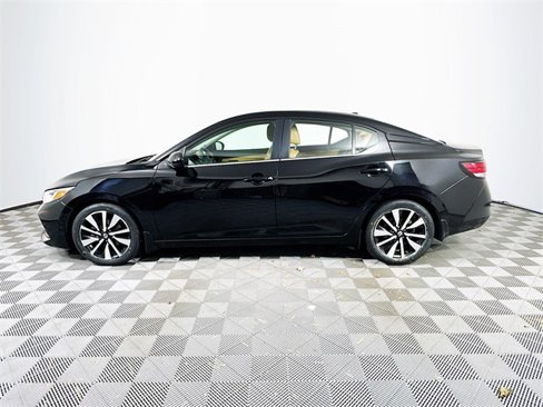 Used 2021 Nissan Sentra SV w/ SV Premium Package image 2