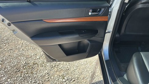 Used 2014 Subaru Outback 2.5i Limited image 7