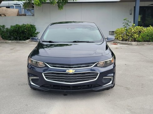 Used 2016 Chevrolet Malibu LT w/ Leather Package image 2