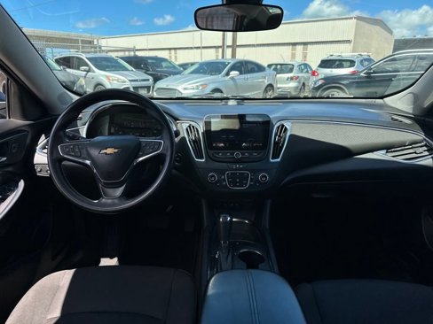 Used 2020 Chevrolet Malibu LT image 14