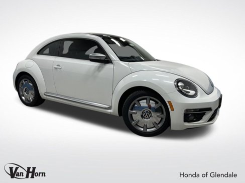 Used 2014 Volkswagen Beetle TDI image 36