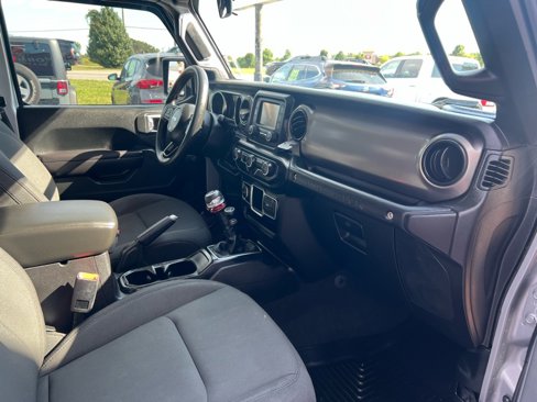 Used 2018 Jeep Wrangler Unlimited Sport image 8