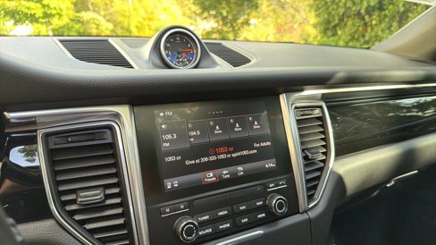 Used 2018 Porsche Macan S image 45