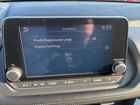Used 2024 Nissan Rogue SV image 13