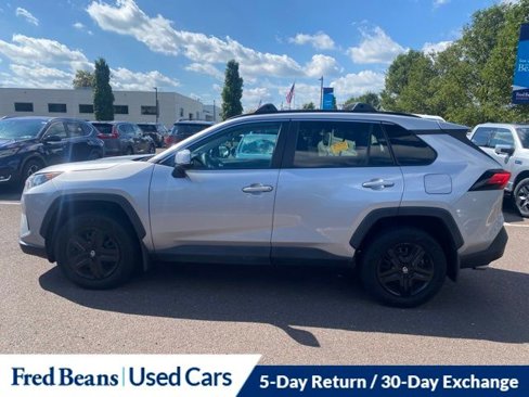 Used 2019 Toyota RAV4 LE image 4