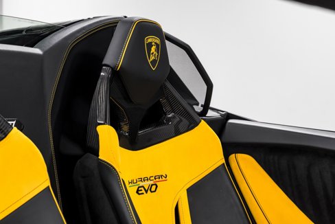 Used 2023 Lamborghini Huracan EVO image 32