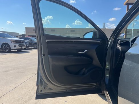Certified 2022 Hyundai Tucson Blue w/ Cargo Package image 32