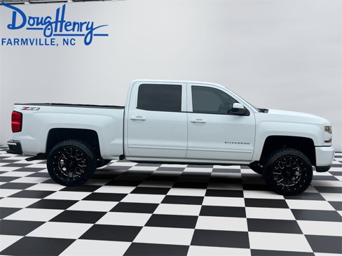 Used 2018 Chevrolet Silverado 1500 LT w/ All Star Edition image 6
