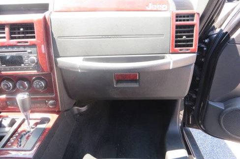 Used 2012 Jeep Liberty Sport image 27