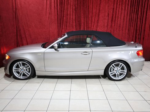 Used 2013 BMW 135i Convertible image 4
