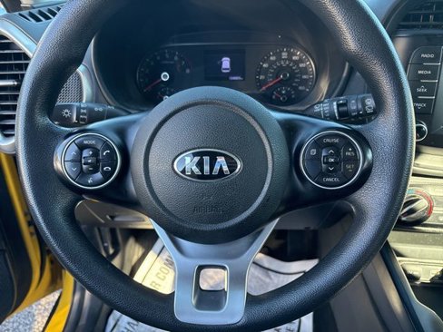 Used 2020 Kia Soul LX image 9
