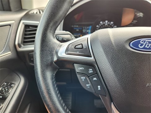 Used 2023 Ford Edge SEL image 24