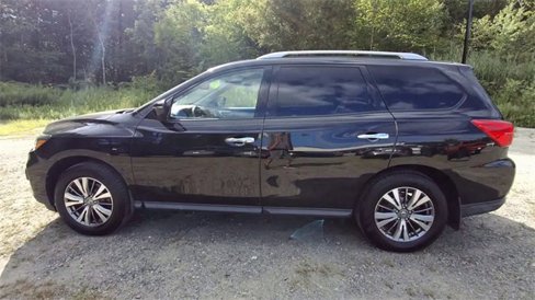 Certified 2020 Nissan Pathfinder SV image 5