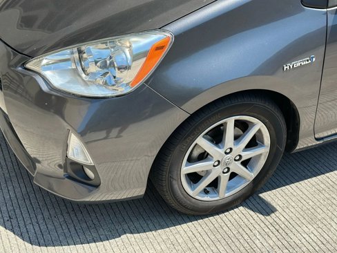 Used 2014 Toyota Prius C Four image 22