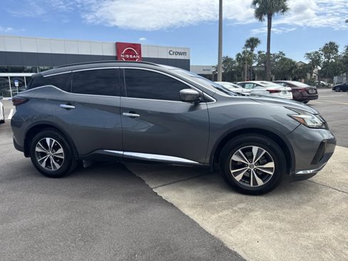 Used 2020 Nissan Murano SV image 2