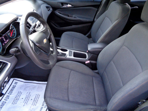 Used 2018 Chevrolet Cruze LS image 24