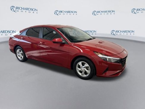 Used 2022 Hyundai Elantra SE image 7