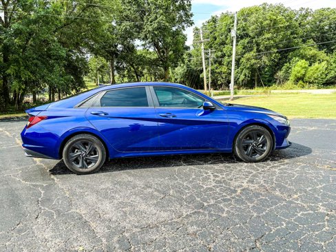 Used 2021 Hyundai Elantra SEL w/ Convenience Package image 8