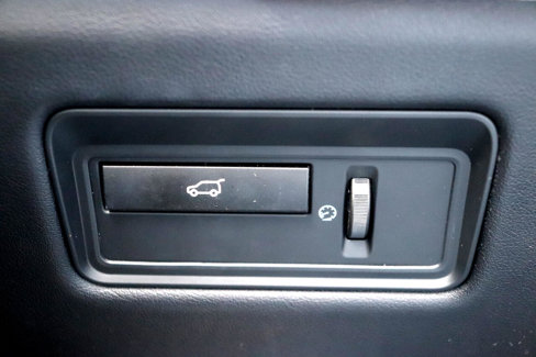 Used 2015 Land Rover Range Rover Sport HSE image 45