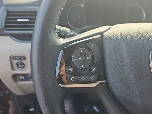 Used 2021 Honda Pilot Touring image 19