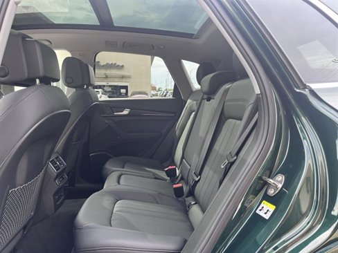 Used 2019 Audi Q5 2.0T Premium Plus w/ Premium Plus Package image 23