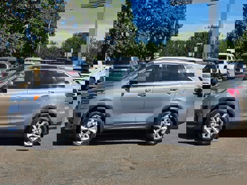 Used 2020 Kia Sorento LX w/ LX I4 Convenience Package image 6