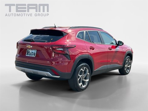 New 2026 Chevrolet Trax LT w/ Driver Confidence Package image 7