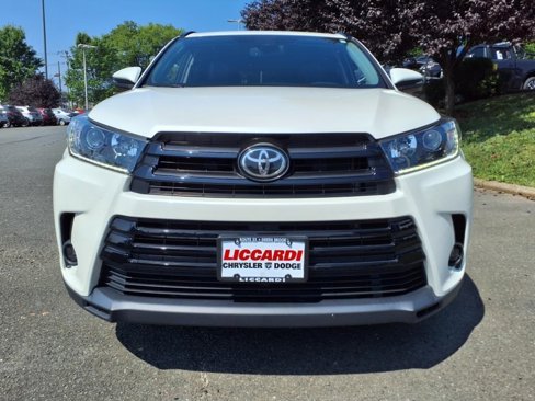 Used 2019 Toyota Highlander SE image 5