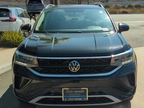 Used 2022 Volkswagen Taos SE image 8