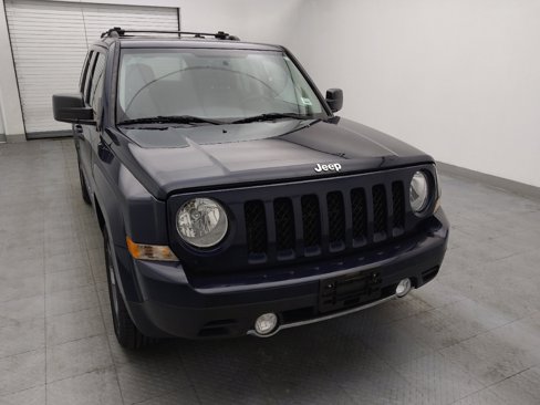 Used 2016 Jeep Patriot High Altitude image 14