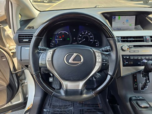 Used 2013 Lexus RX 450h AWD image 36