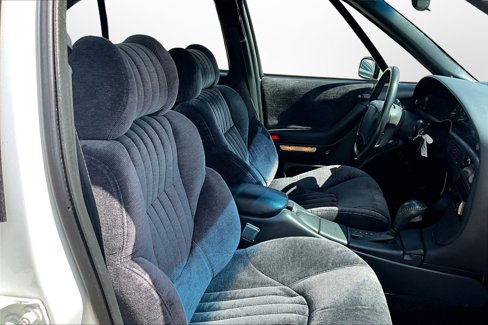 Used 1995 Pontiac Bonneville SE image 8