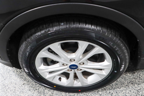 Used 2019 Ford Escape SEL image 11