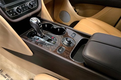 Used 2019 Bentley Bentayga image 12