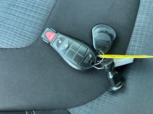 Used 2017 Jeep Cherokee Latitude w/ Safety/Convenience Group image 28