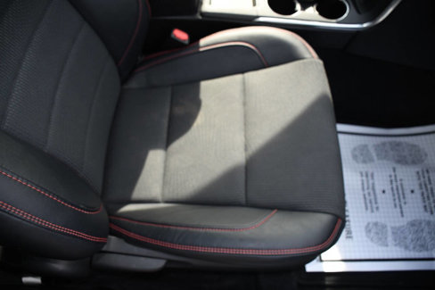 Used 2016 Toyota Camry SE image 23