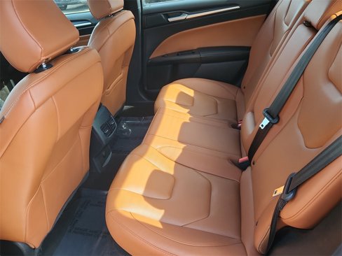 Used 2020 Ford Fusion Titanium image 10