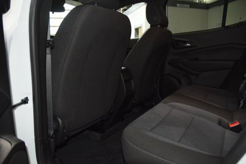 Certified 2024 Chevrolet Trax RS w/ Driver Confidence Package image 37