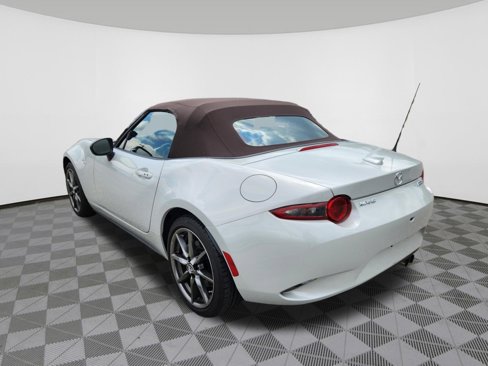 Used 2019 MAZDA MX-5 Miata Grand Touring image 3