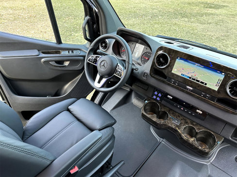 Used 2023 Mercedes-Benz Sprinter 3500 image 21