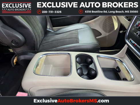 Used 2019 Dodge Grand Caravan SXT image 34