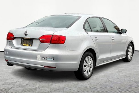 Used 2011 Volkswagen Jetta S image 11