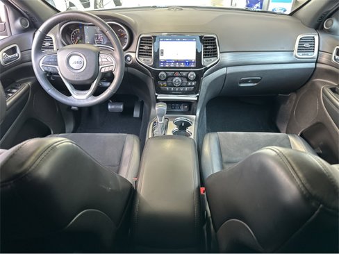 Used 2019 Jeep Grand Cherokee Altitude image 8