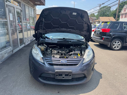 Used 2013 Ford Fiesta S image 7