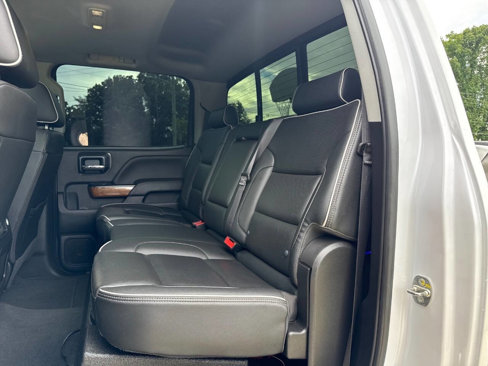 Used 2019 Chevrolet Silverado 2500 High Country w/ Duramax Plus Package image 15